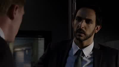 Berlin cut off his own hand? - The Blacklist