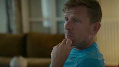 [Bernard]
We respect the fact that it's family. - Break Point