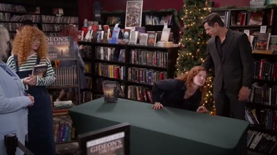 Besides, it's not every day
you could have a signed copy - Silent Night, Fatal Night
