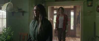 Besides, look at me, - Die Alone