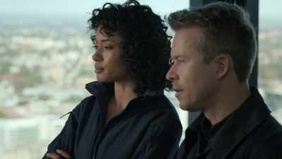 Besides, why would the CIA
spy on Australian ships? - NCIS: Sydney