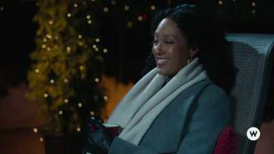 Besides, you're the one
going the extra mile for me - Inventing the Christmas Prince