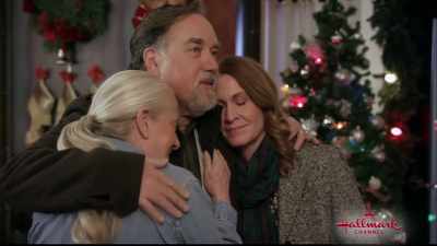 Best thing to do
when life gets hard? - Check Inn to Christmas