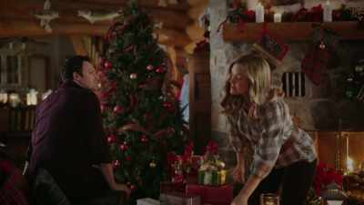 Best Wrap, Fastest Wrap, - Unwrapping Christmas: Olivia's Reunion