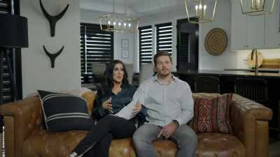 Beth and Ryan's living room
really needs a wow moment, - Down Home Fab