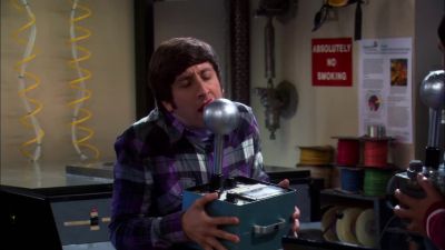 - Better?
- Yeah, you got it, you got it. - The Big Bang Theory