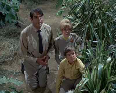 [ Betty exhales ]
Apparently, they weren't
looking for us after all. - Land of the Giants