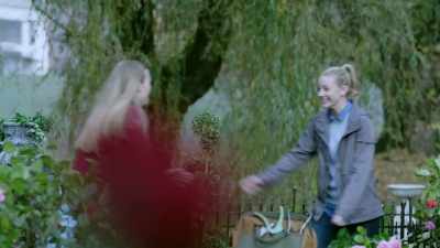 -Betty. Oh, my God.
-(BOTH LAUGHING) - Riverdale