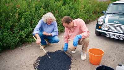 Between two,
two and a half hours to set, - James May and the Dull Men