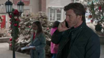 (Beverly) For how long? - Christmas Unleashed