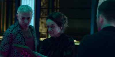 (Bibi clears her throat) - Gangs of London