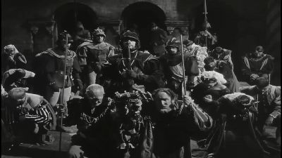 Bid the soldiers shoot - Hamlet