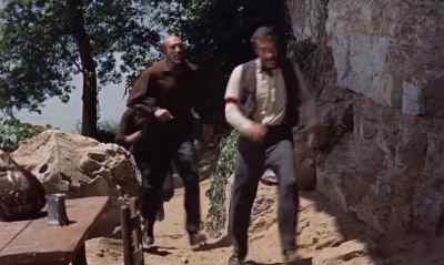 - big harpe,
stay here and keep watch. - Davy Crockett and the River Pirates