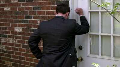 Bigham: I START BEATING
ON THE FRONT DOOR, - Bloodlands