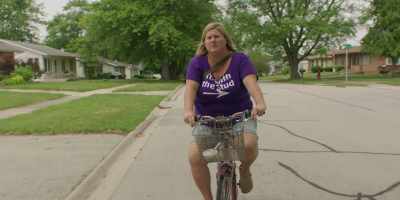 (bike rattling) - Somebody Somewhere