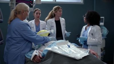 Bilateral breath sounds.
Okay, great job. - Grey's Anatomy