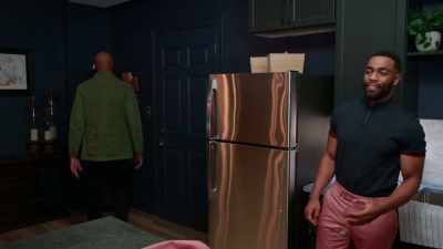 - Bill, come on.
- Shut the -- up, little ass --! - Tyler Perry's Bruh