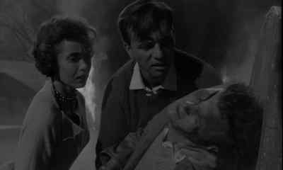 Bill! (Groaning in pain) - The City of the Dead