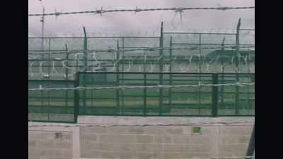 BILL: High security at
Cómbita. And when I
got in there, - Drug Lords: The Next Generation