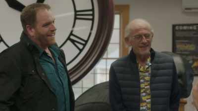 - Bill Shea slipping.
- [laughter] - Expedition: Back To The Future