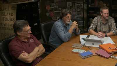 BILL:
There are two
or three other hideaways - Beyond Oak Island