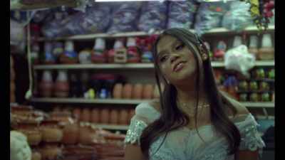 - Billie Eilish.
- Hey, I like Billie Eilish too! - The Seven Faces of Jane