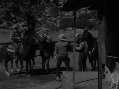 Billy: HEY!
HERE THEY COME NOW! - Santa Fe Stampede
