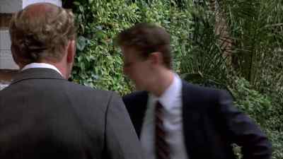- Billy!
- I'm sorry, Sarg, I've got to. - Beverly Hills Cop
