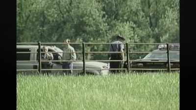 [Billy] It doesn't make any sense
that a dive team came out, - Unsolved Mysteries