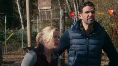 Billy: Okay everyone.
We're going to line up - Chronicle Mysteries: Helped to Death