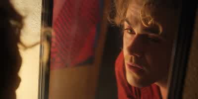 Billy? Yeah, I'm a little bit busy in here, Susan. Open the door. Right now. - Stranger Things