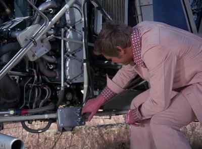 (BIONIC SOUND EFFECT) - The Six Million Dollar Man