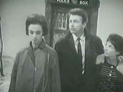 (BIRD SCREECHING) - Doctor Who