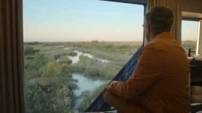 [bird squawks] - The Reluctant Traveler with Eugene Levy