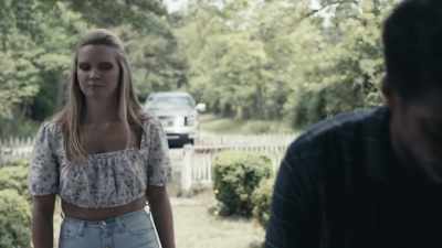 [birds chirping] - My Sister's Serial Killer Boyfriend