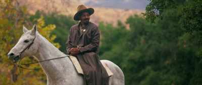 [birds chirping] - Outlaw Johnny Black