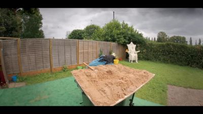 BIRDS SQUAWK - Taskmaster