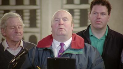 Bit clumsy with the crockery your Sandra - Brassed Off