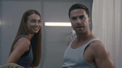 - Bite me?
- Are you afraid of spiders? - The Ark