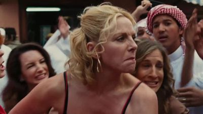 -Bite me! Oh, bite me!
-No, no, no. - Sex and the City 2