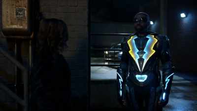 [Black Lightning]
Do you know who I am? - Black Lightning