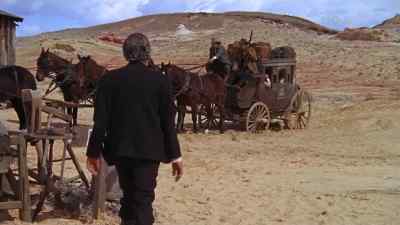 Blackie,
get out of there! - The Ballad of Cable Hogue