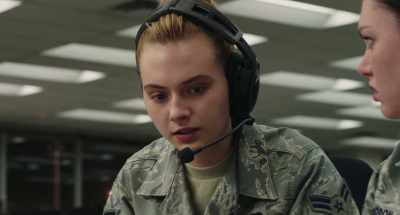 [Blackmailer] Alex, we think you and Chloe - Winner