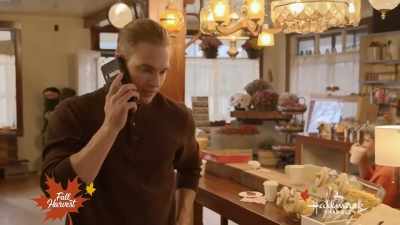-Blake Harris speaking.
-[Woman on phone] Mr. Harris. - Heart of Down Under