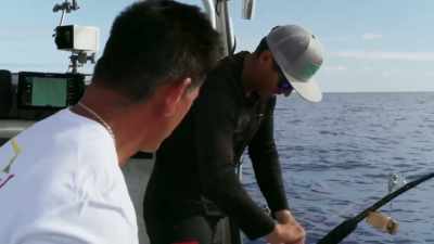 [bleep] spired my damn hand. - Deadliest Catch: Bloodline