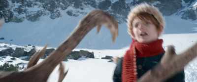 -Blitzen, over there!
-[Blitzen grunts] - A Boy Called Christmas