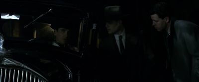 Blocking vehicles The alley - Public Enemies
