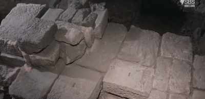 Blocks which, contrary
to appearances, did not come - Roman Megastructures
