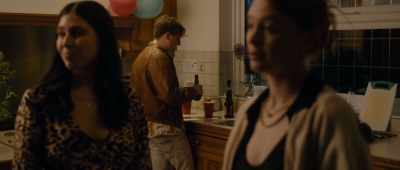 - Bloody hell, I could get
used to living like this, - Alien Invasion