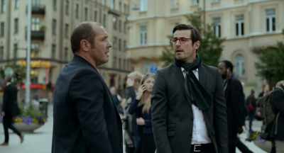 - Bloody idiot!
- What a bloody idiot! - The Square